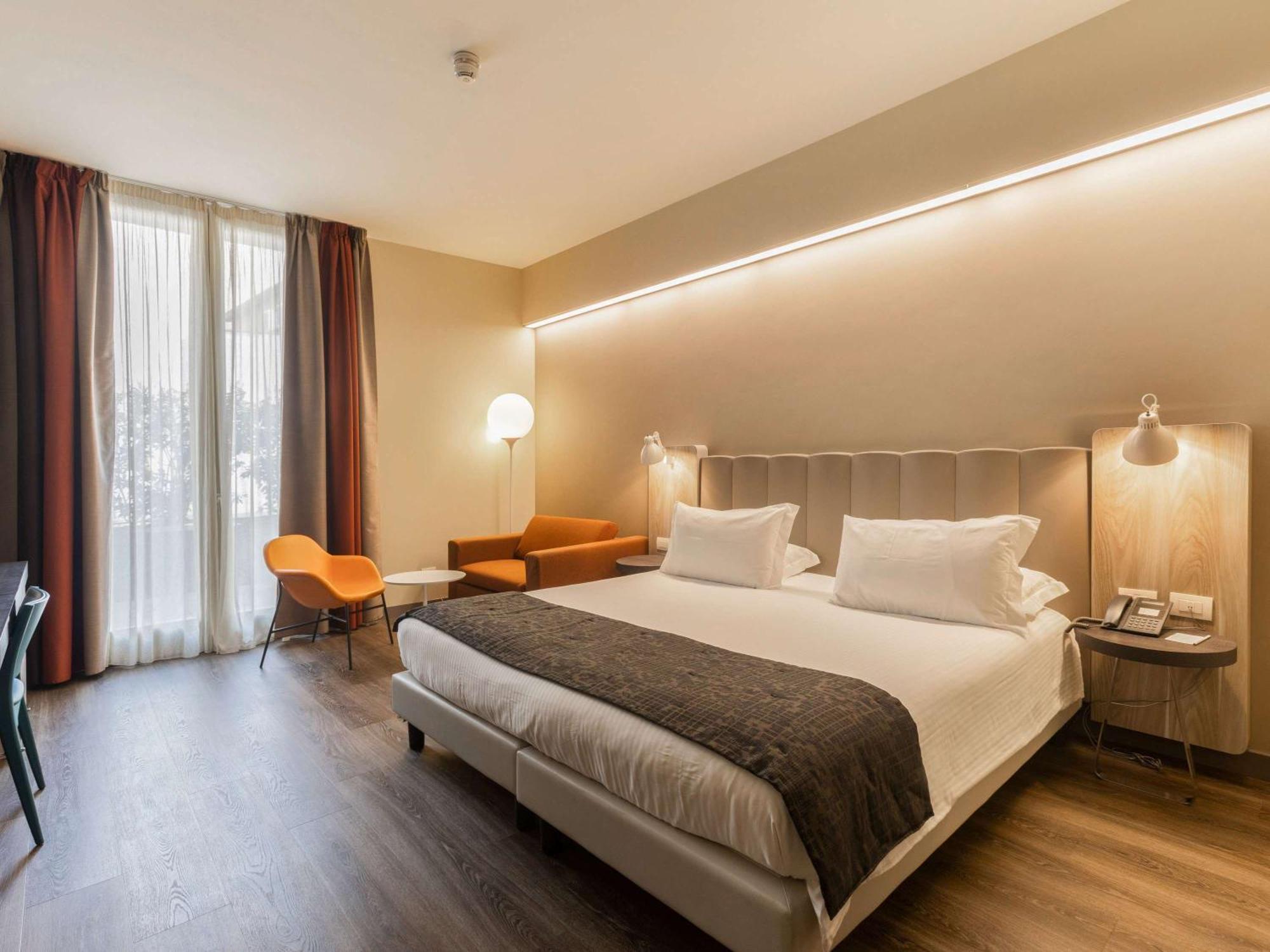 Mercure Firenze Centro 4*