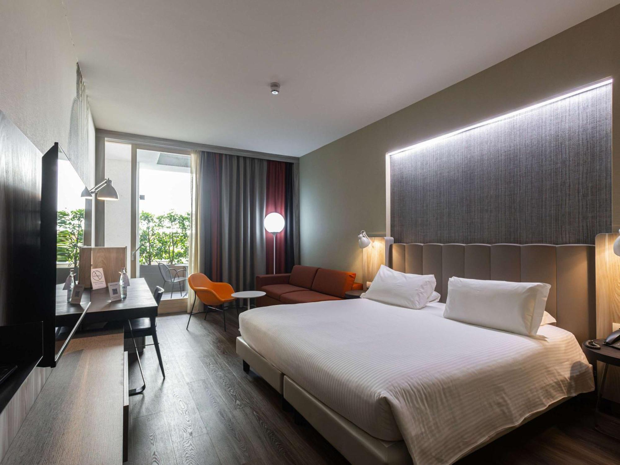 Mercure Firenze Centro Hotel 4*